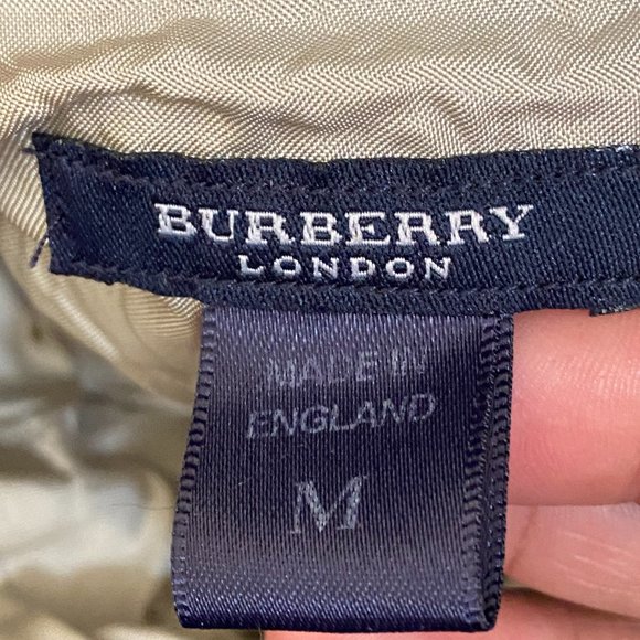 Women\'s Burberry Black Bucket Hat size M